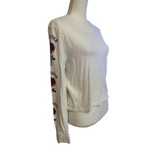 Hollister So. California Red Roses& Thorns Crop Long Sleeve T Shirt Size XS